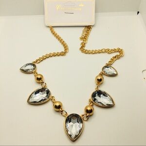 NECKLACE TEARDROP ICE IN GOLD TONE CHAIN!